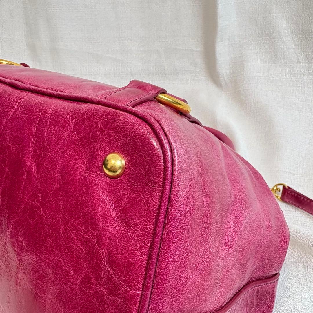 miumiu 2WAYショルダーバッグVITELLO LUX ヴィッテロルクス