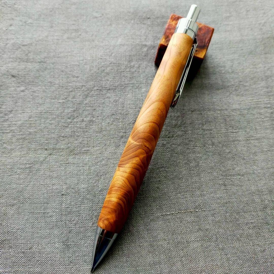 屋久杉　金襴杢　ハンドメイド　木軸ボールペン　0.5mm　天然木　ブラック