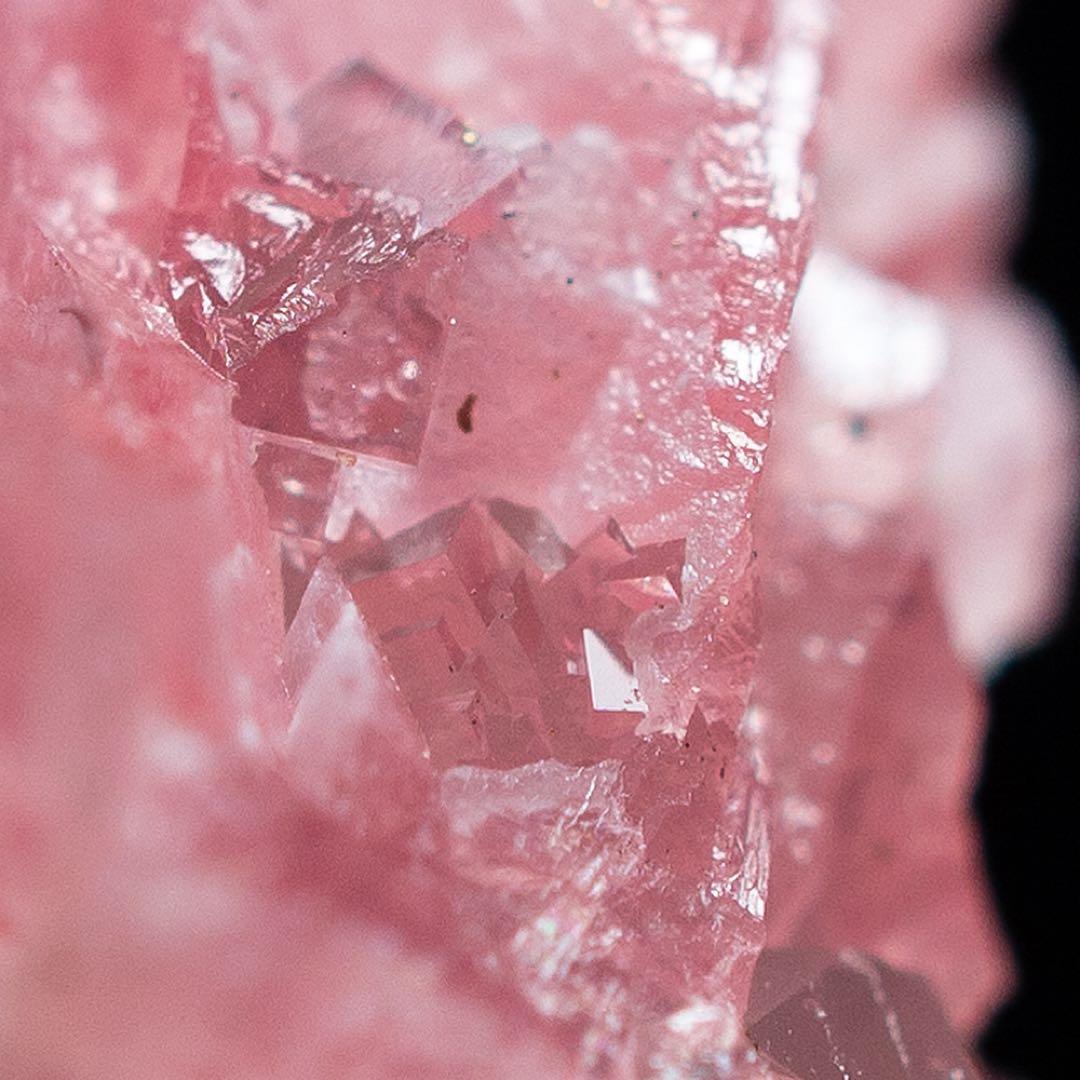 中国 ロードクロサイト 菱マンガン鉱 天然石 原石 鉱物標本 鉱石 蛍石