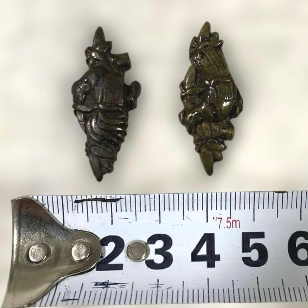 B-70 目貫　『鶏目貫』　武具　刀装具　骨董品　時代物　日本　美術品　工芸品