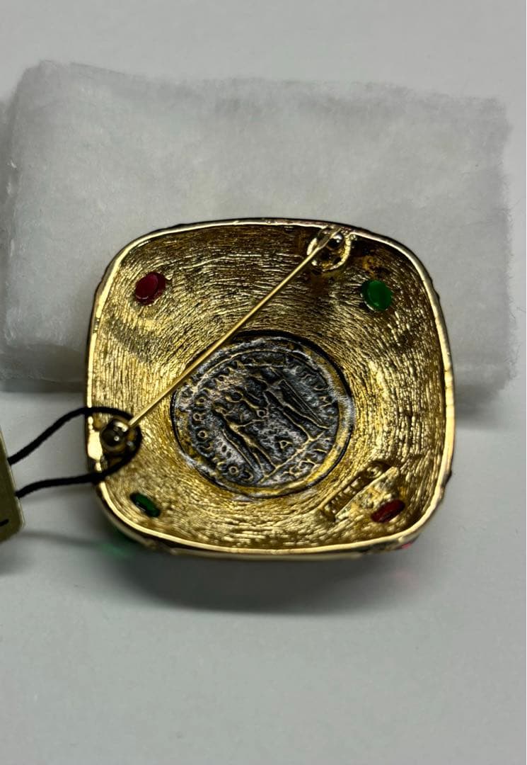 Ciner ブローチ ラインストーンデザインゴールド