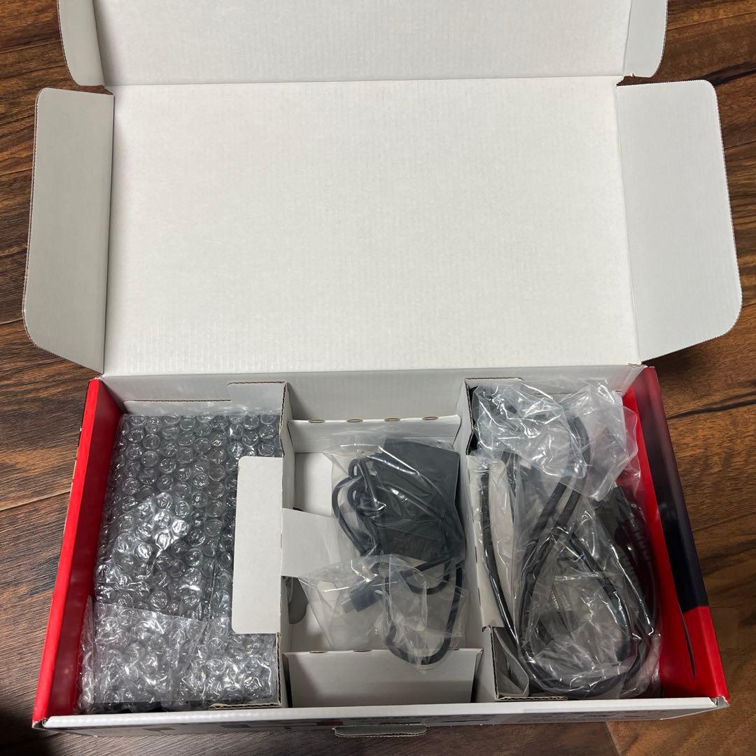 Nintendo Switch 本体 ＋ケース付き