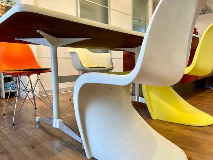 【引取り限定】希少ハーマンミラー正規品テーブル & vitra製チェア4脚セット