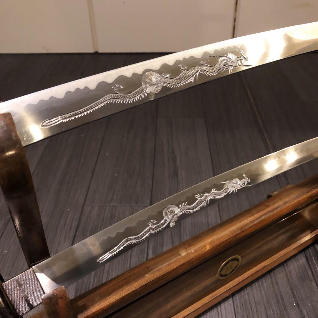 高級模造刀　龍梵字刻印　居合刀　 美術刀剣　太刀　脇差　大小セット　黒拵え