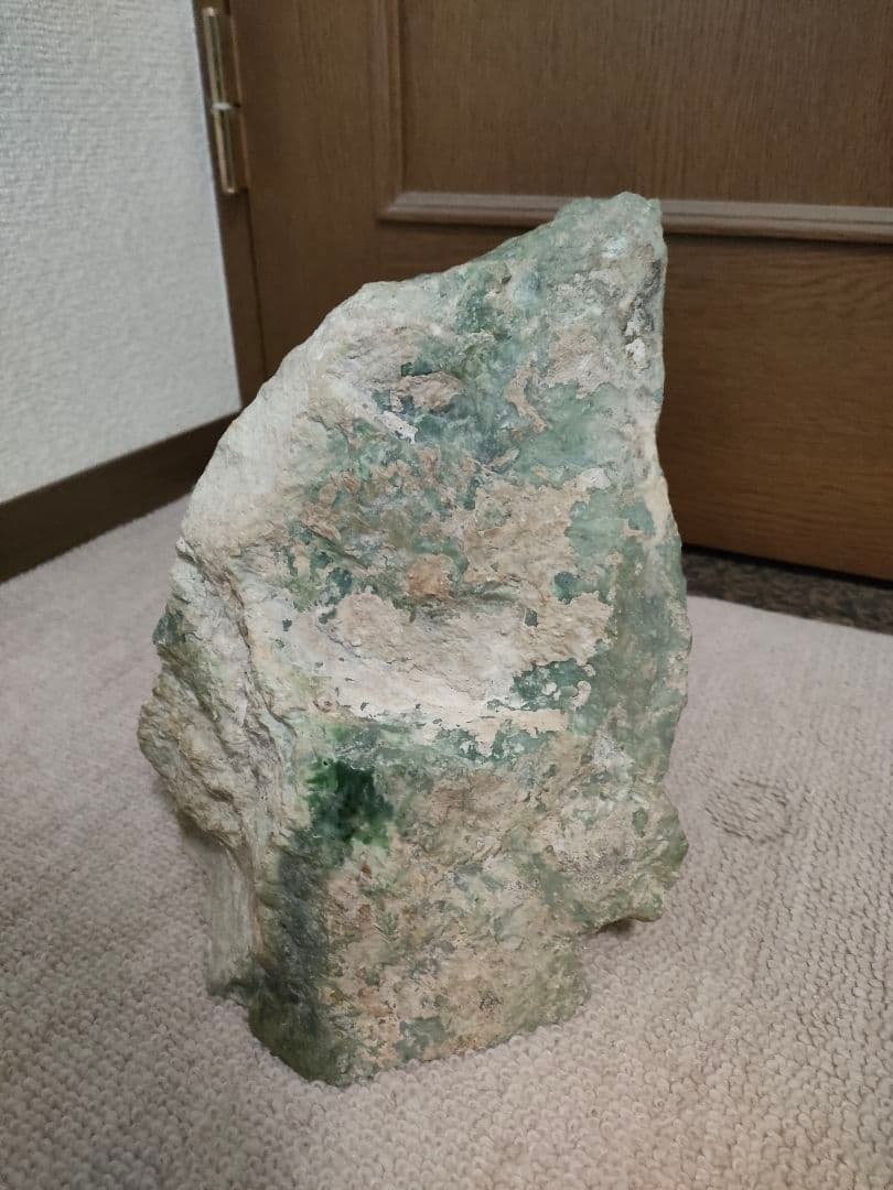 極上！！【日高ヒスイ】7kg 原石 自然石 鑑賞石 天然石 標本石 国産鉱物