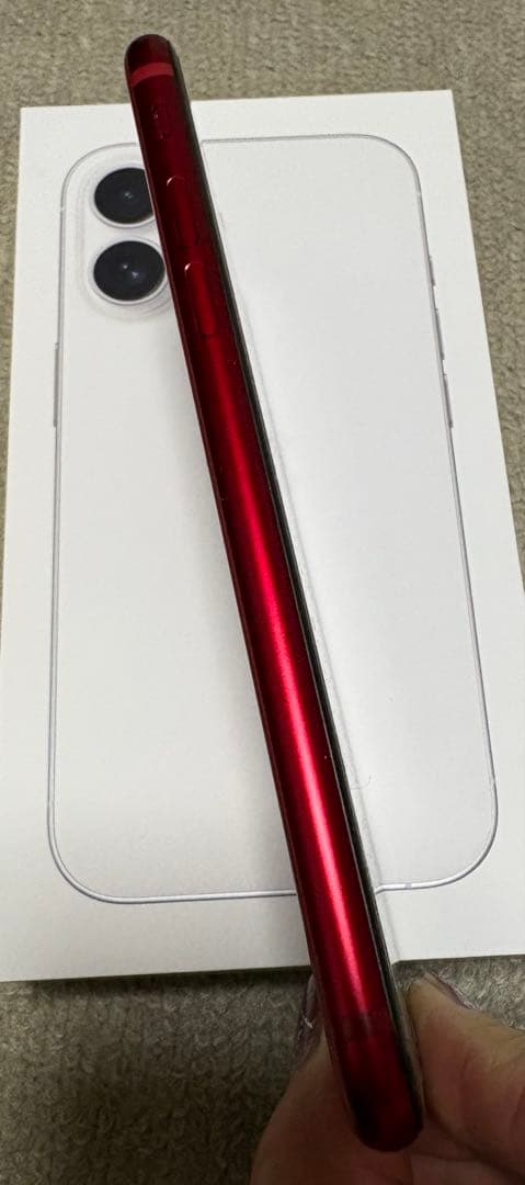 iPhone SE 第3世代 (SE3)レッド