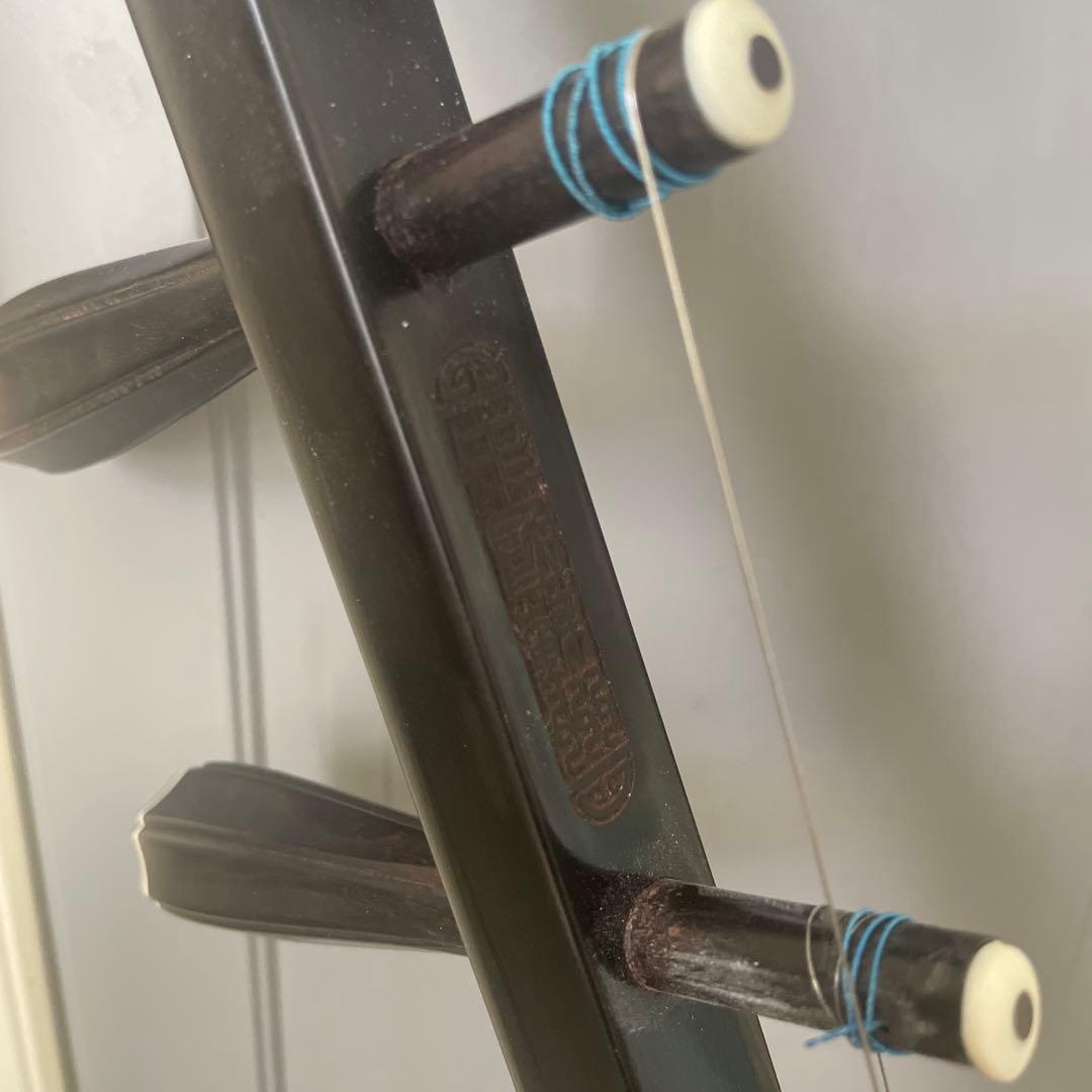 二胡 ほぼ未使用 ケース有り　黒壇　蘇州製　六角形