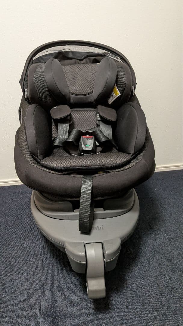 コンビ　チャイルドシート ブラック