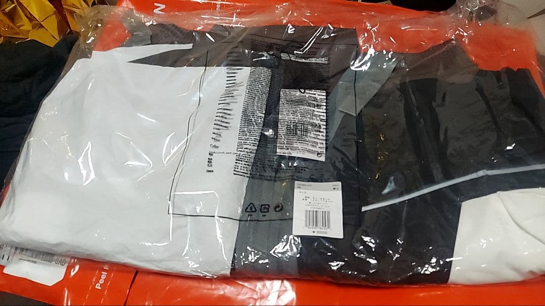 【新品】Awich、未開封、NIKE、ACRONYM、コラボ、ジャケット、XS