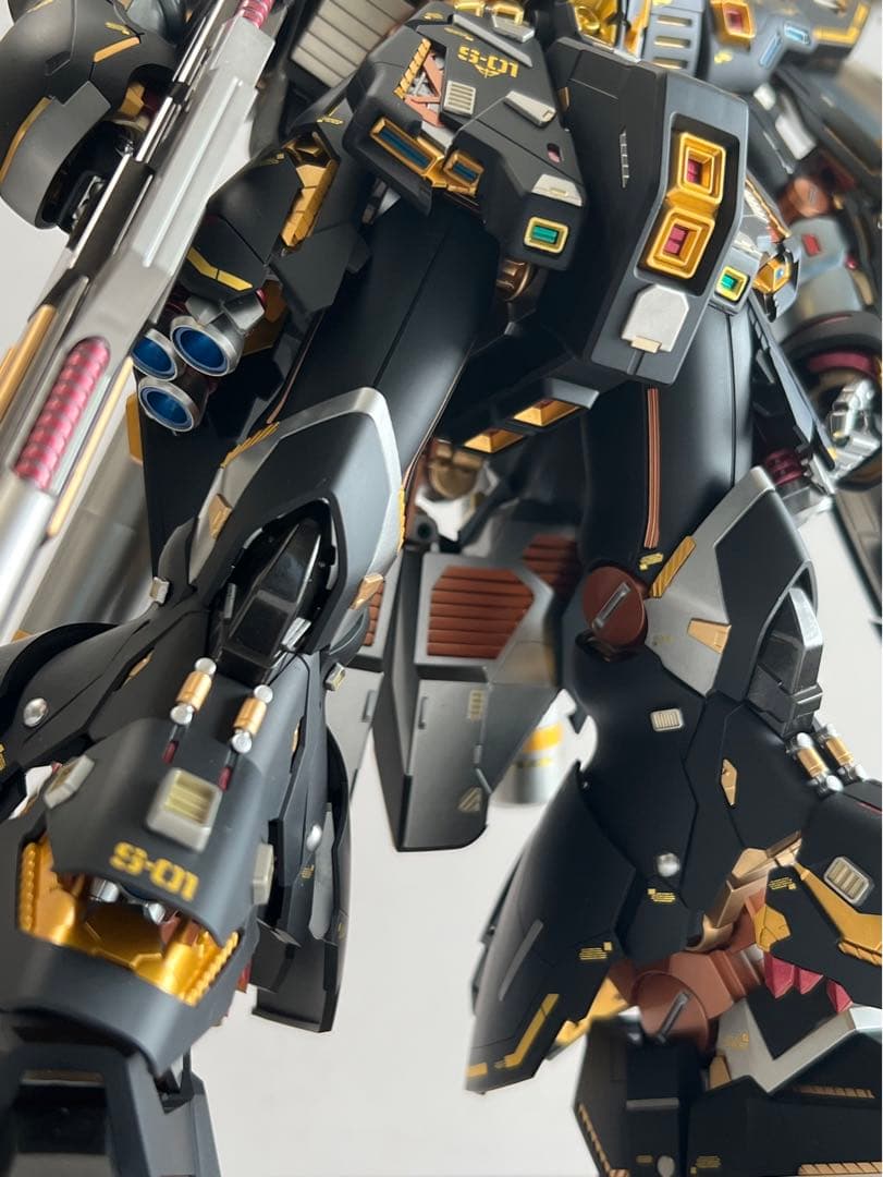ガンプラ MG 1/100 サザビー Ver.Ka 塗装完成品