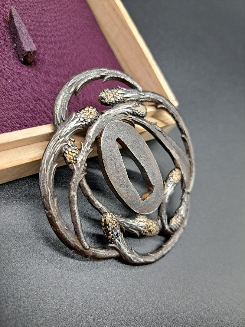 鉄地土筆透かし鍔 つくし 鐔 日本刀 刀 刀装具 時代物 真剣 居合い 古美術