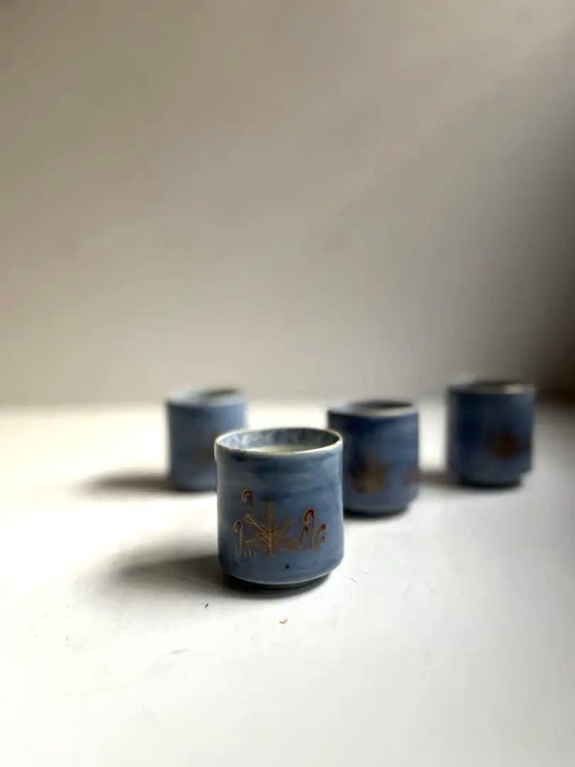 331 骨董 アンティーク 古伊万里 薄瑠璃金彩 のぞき猪口 4点組 幕末