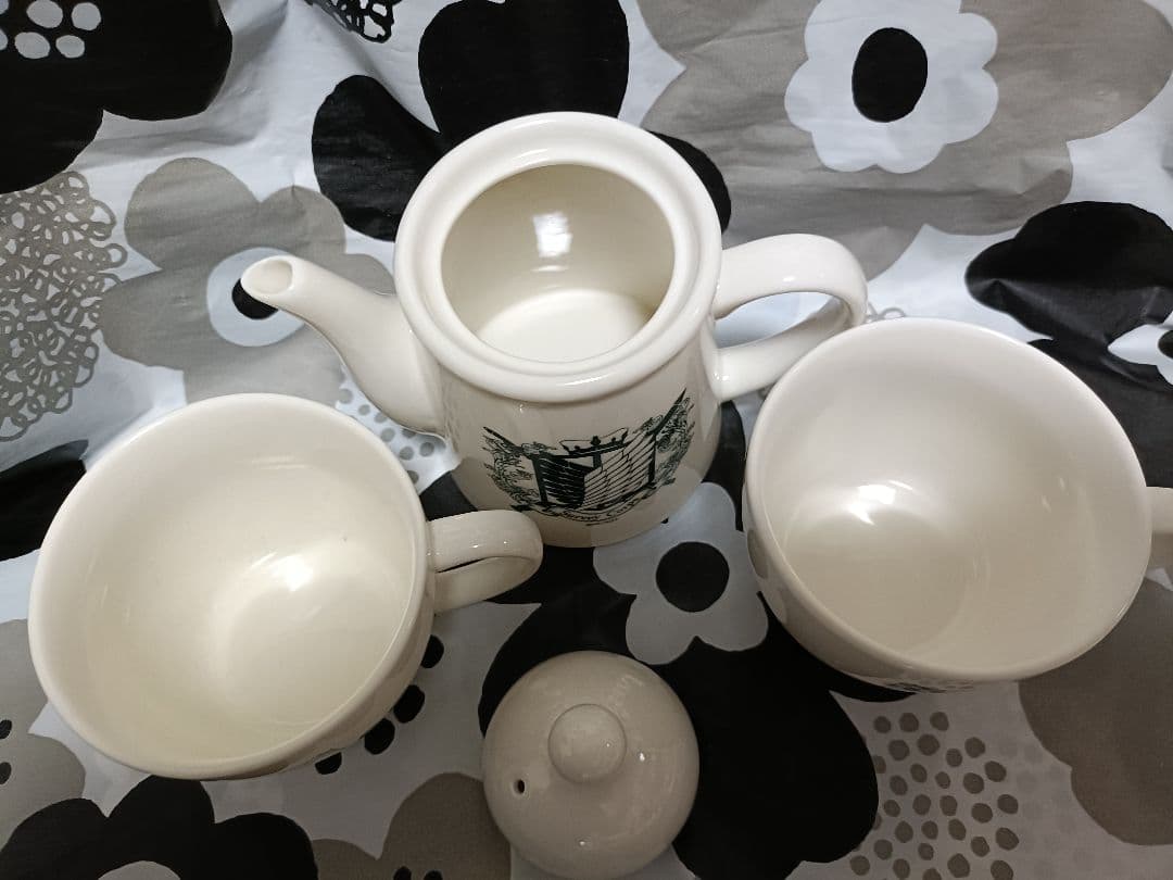 進撃の巨人 ティーポット カップセット