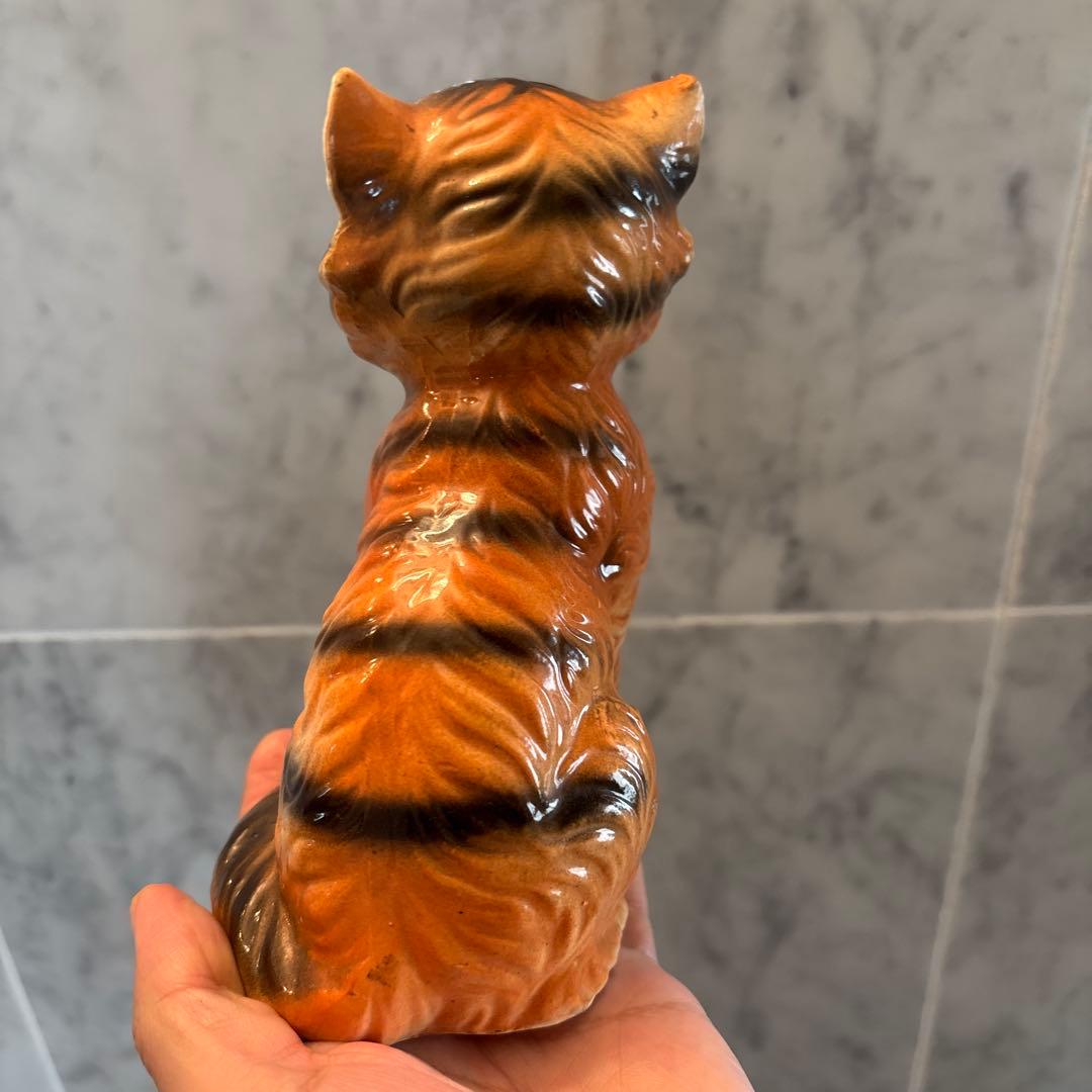 アメリカ80年代ビンテージ手描きの瞳が可愛らしく上品な猫ちゃん陶器