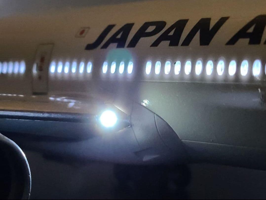 JAL ボーイング777-300 LED仕様完成品