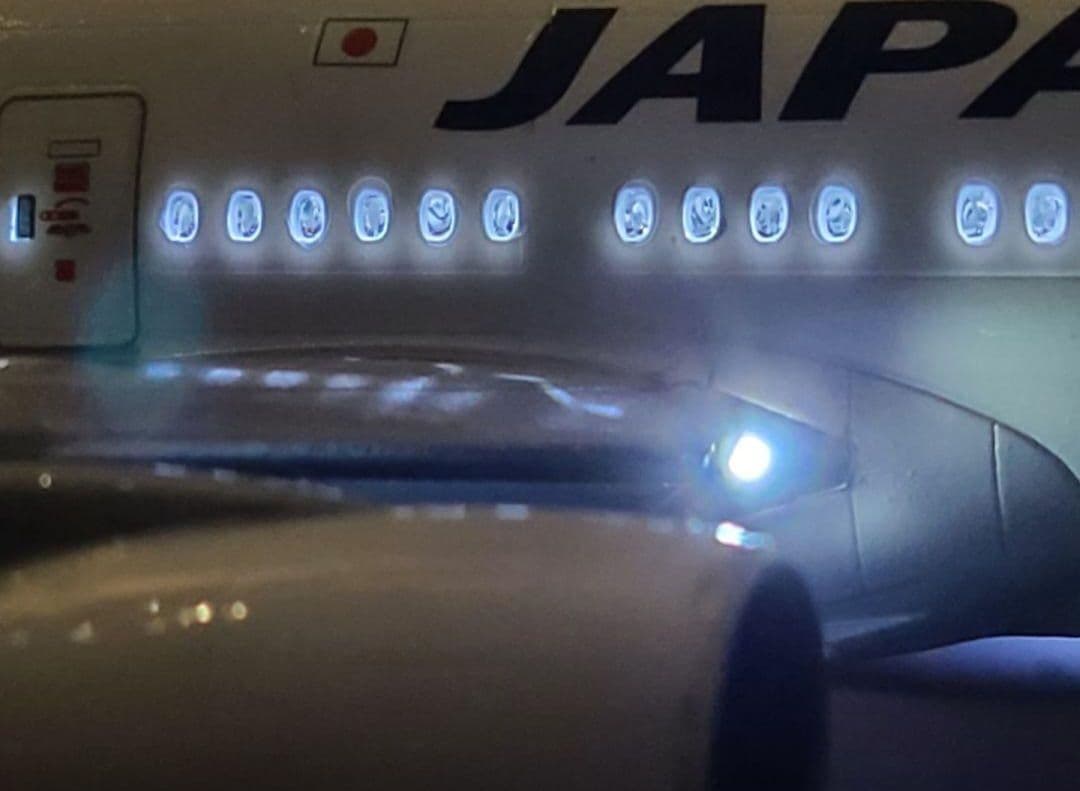JAL ボーイング777-300 LED仕様完成品