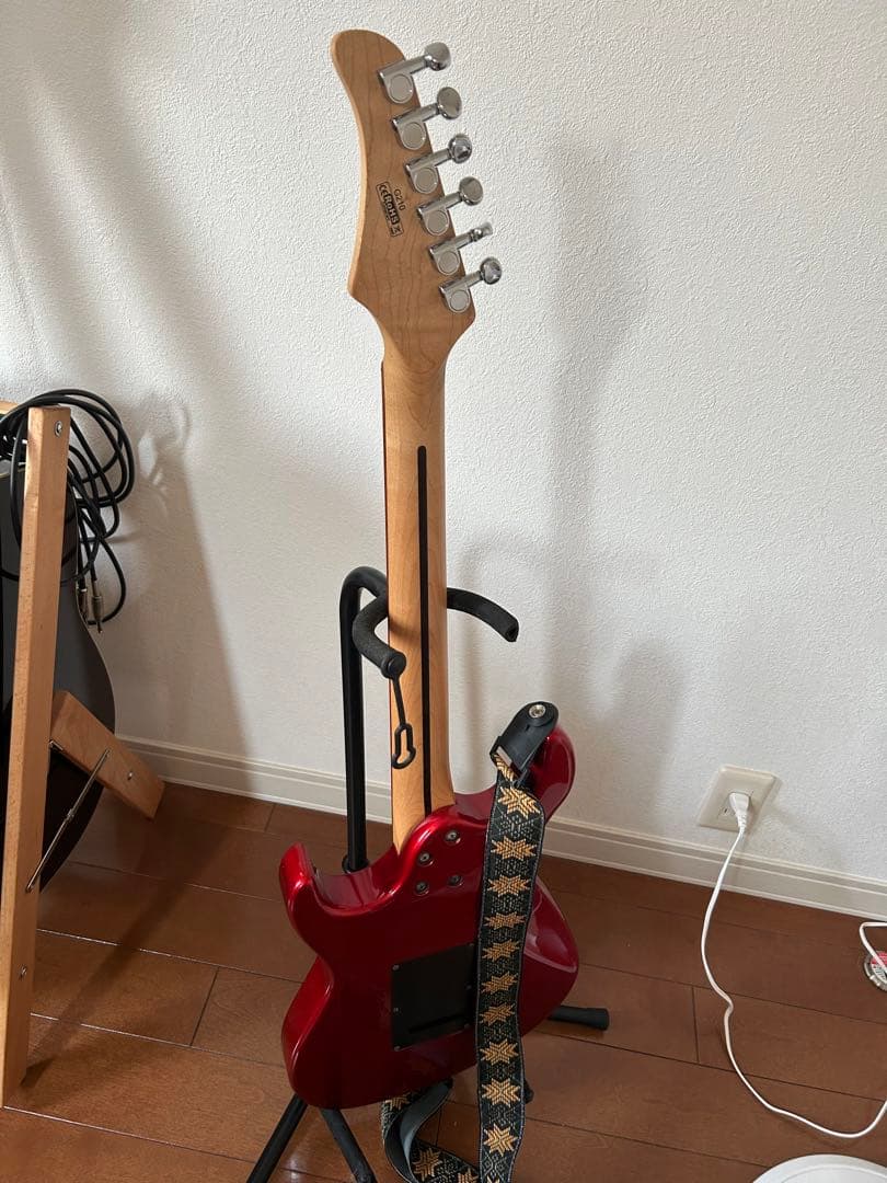 Cort ストラト エレキギター赤