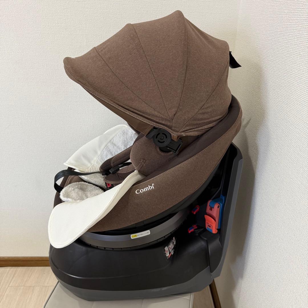 【極美品】Combi クルムーヴスマート 新生児〜 シートベルト固定式