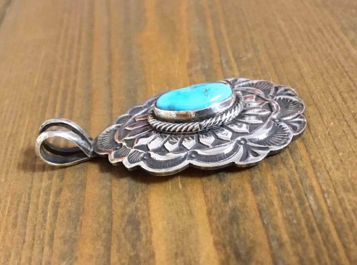 新品インディアンジュエリーターコイズペンダントトップ故ゲイリーリーブス