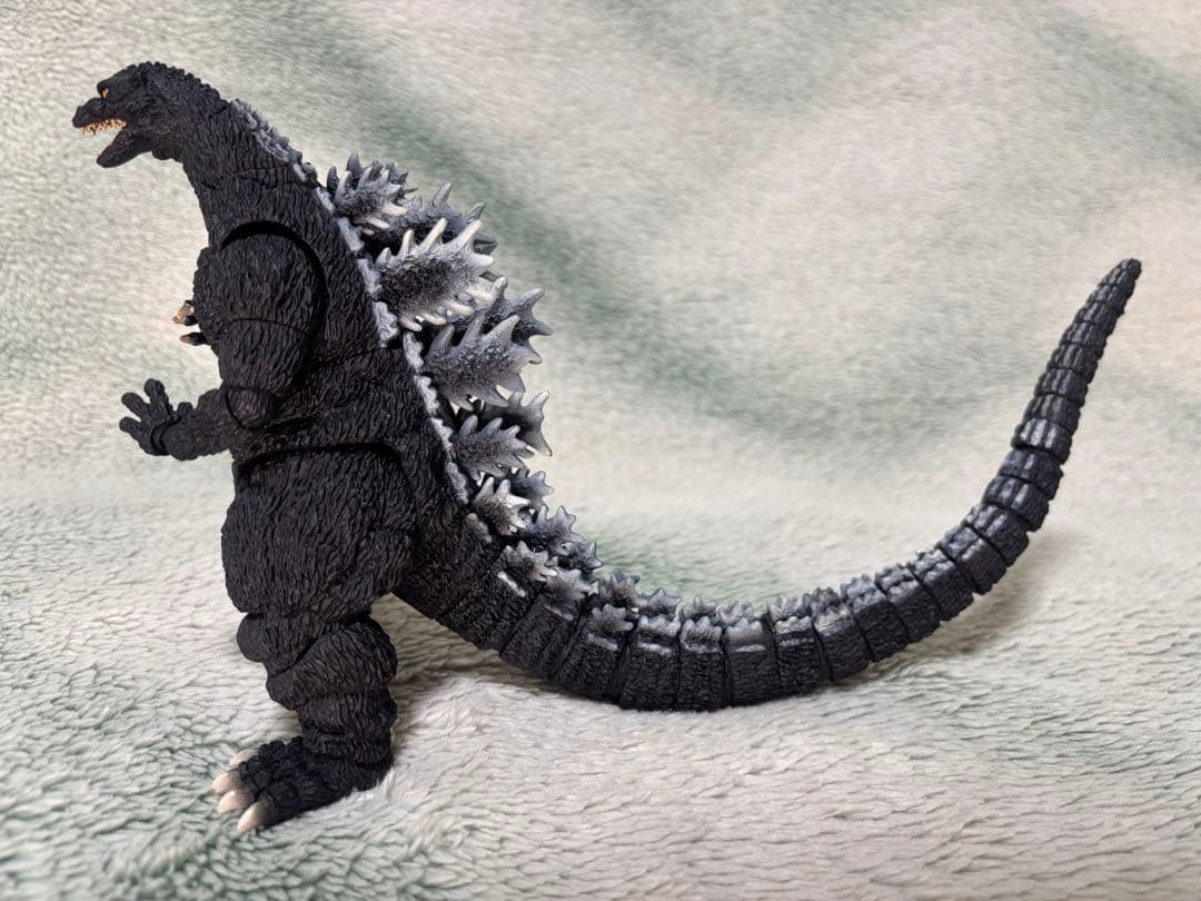 【美品】 S.H.モンスターアーツ ゴジラ