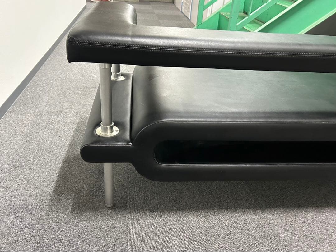 E&Y マガジンソファ 本革レザー　ブラック　マイケルヤング　2.5人掛けソファ