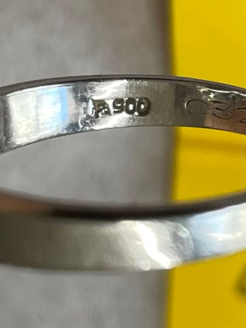 プラチナ　リング　緑