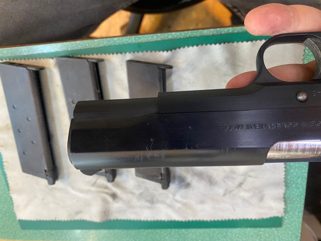 東京マルイコルトガバメントマークIV 70ガスブローバック　マガジンポーチ付き