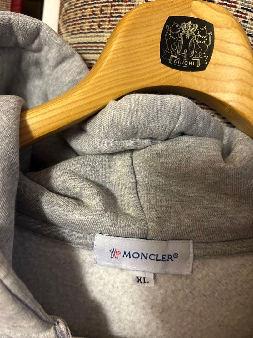 MONCLER グレー パーカー XL