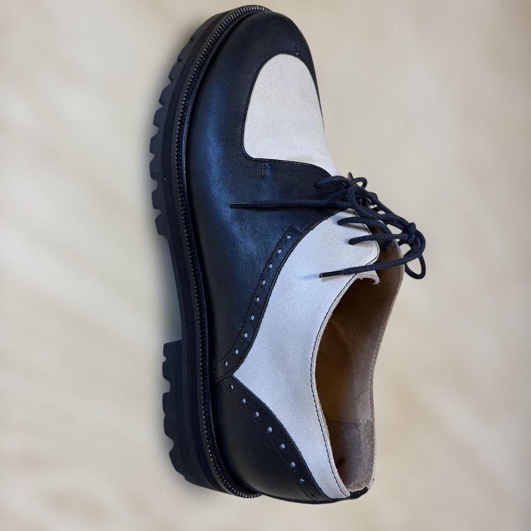 L'F 黒とベージュ 厚底レースアップシューズ