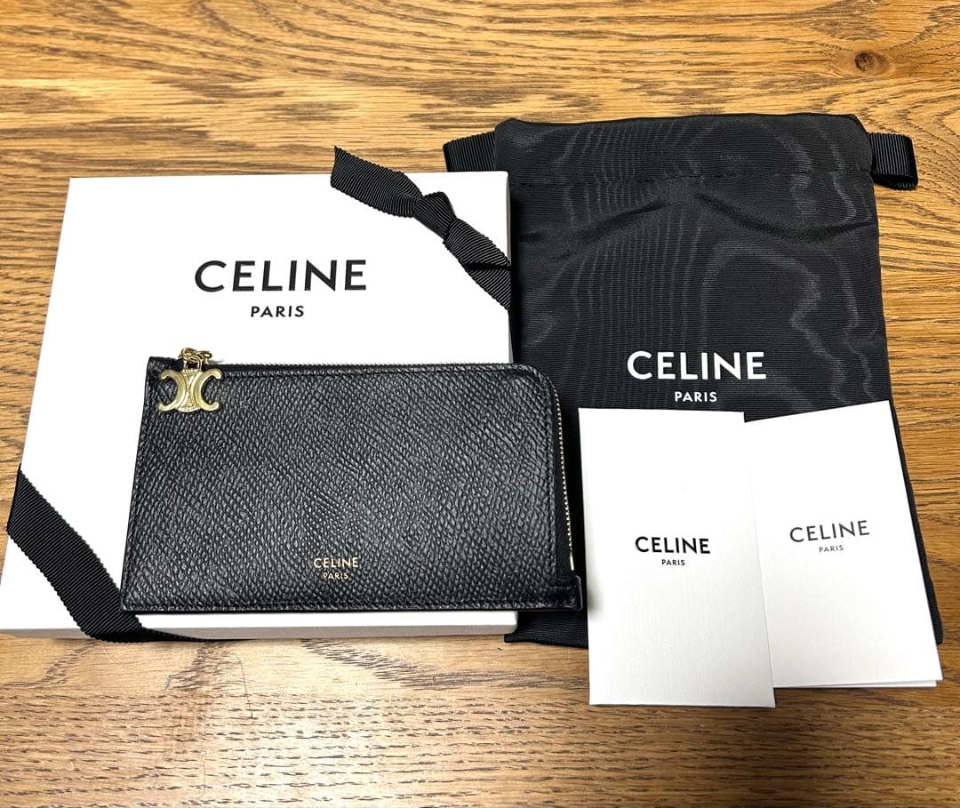 ★★★ちゃま★★★12/30迄★セリーヌ★ジップ付ロングカードホルダー★