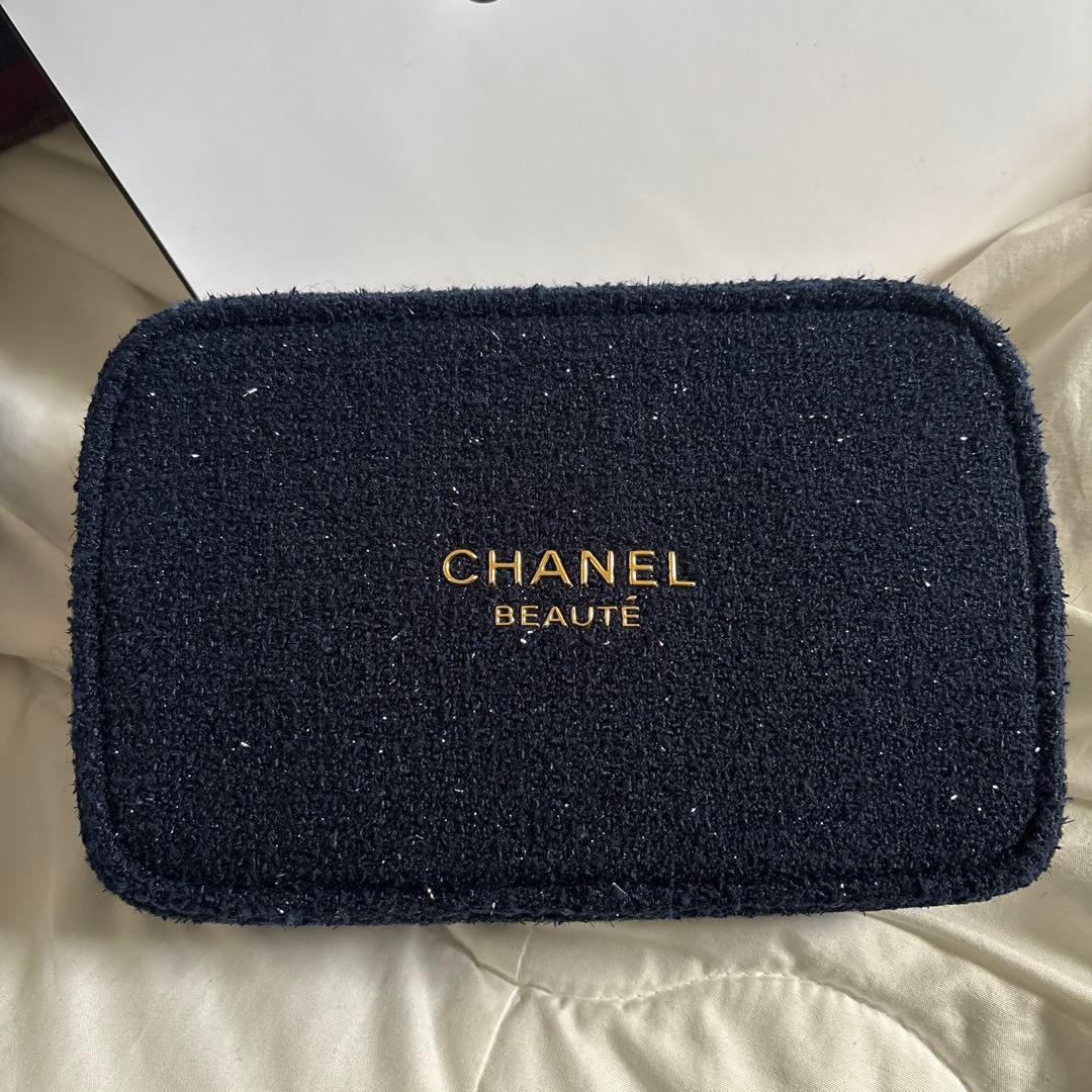 CHANEL 2025ホリデー　リップ＆ネイルケアセット