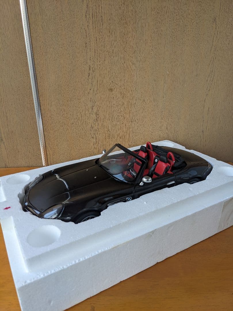 京商 1/12 　BMW Z8　ダイキャストカーシリーズ　送料無料