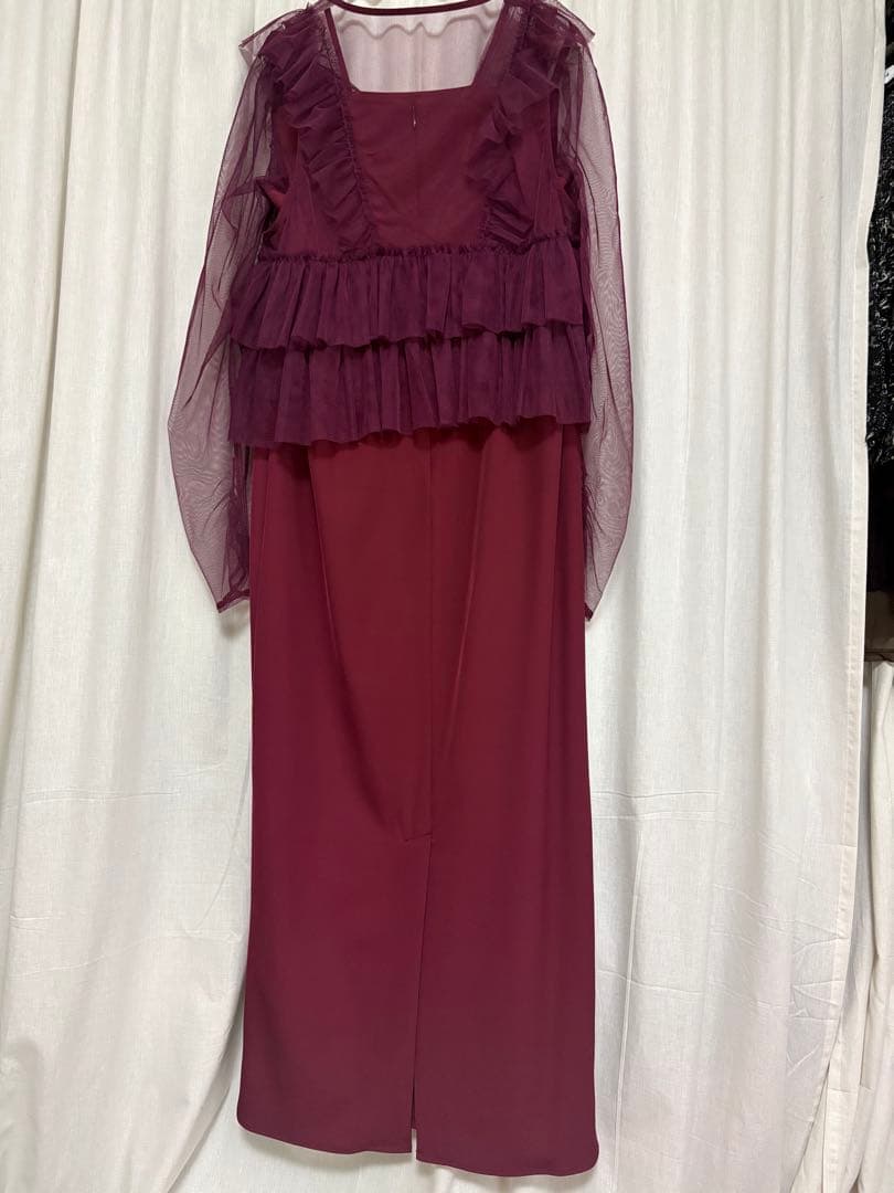 【期間限定値下げ】niana フリルペンシルドレス　ボルドー