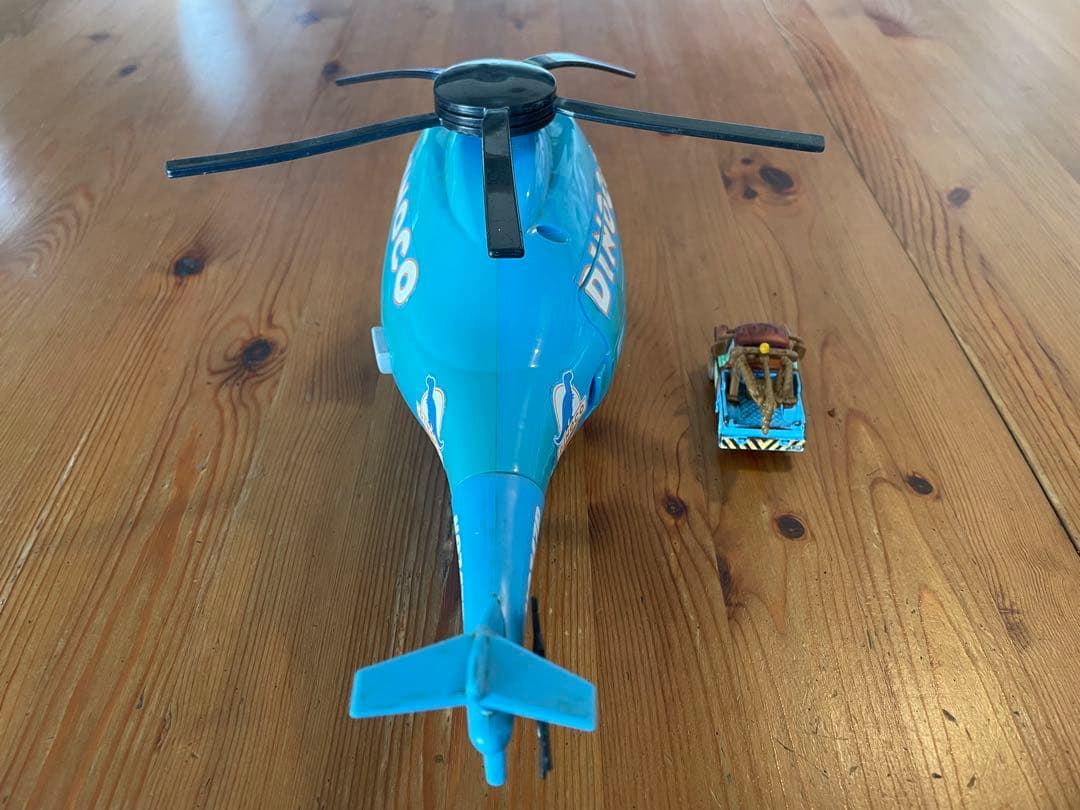 マテル カーズ 大きなダイナコヘリコプター Dinocoメーター付 ディズニー