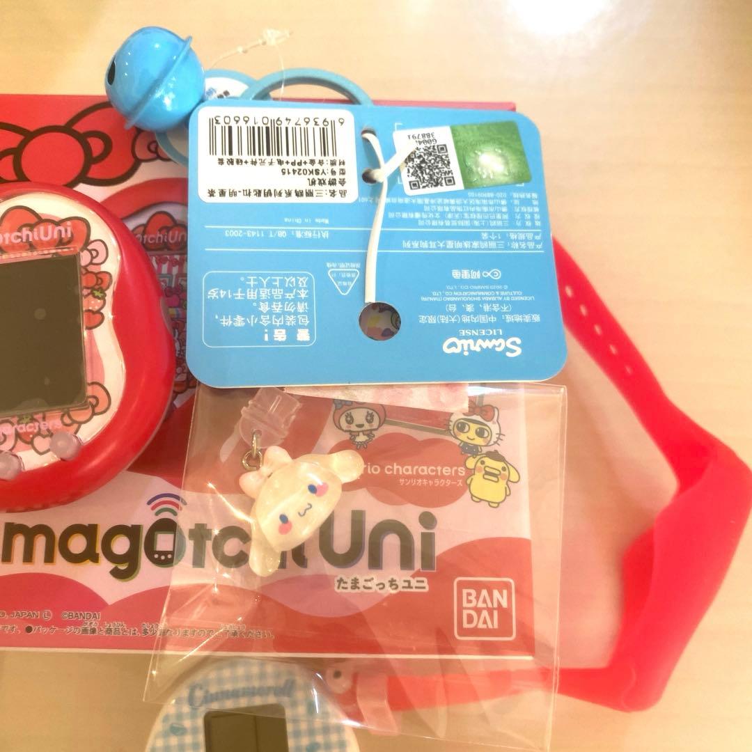 Tamagotchi Uni たまごっちユニ　ハローキティ　おまけ多数