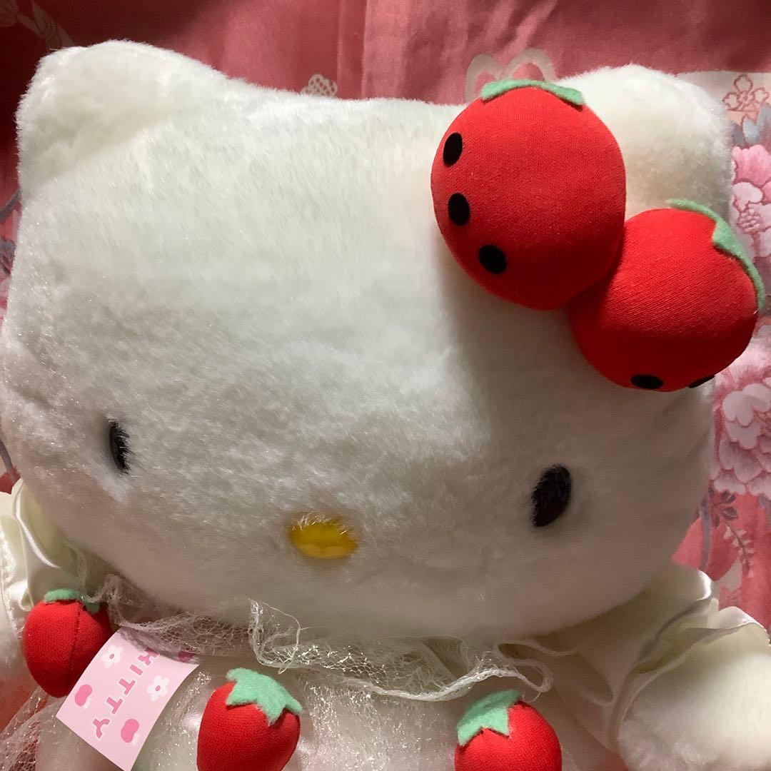 サンリオハローキティ ぬいぐるみ(いちごドレス ) ハローキティ