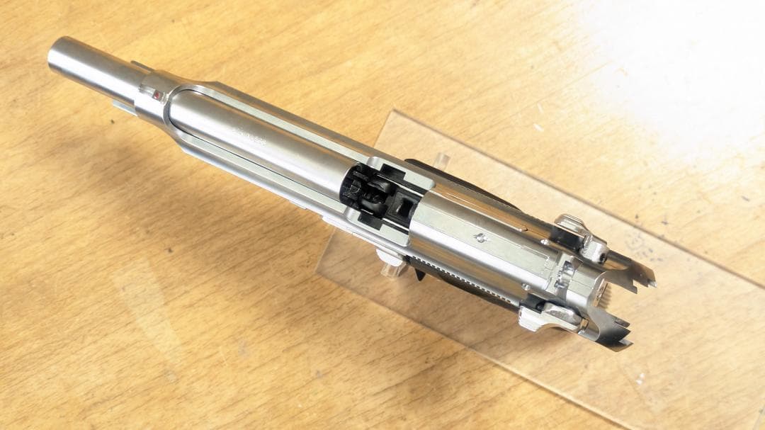 東京マルイ M92F クロームステンレス　付属完備　ガスブローバック　18才