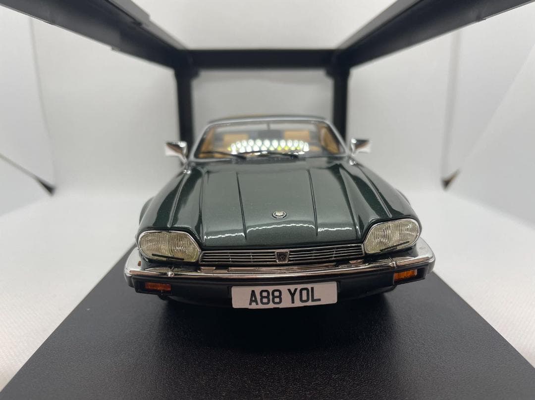 104-043 Cult 1/18 ジャガー XJ-SC Sage グリーン