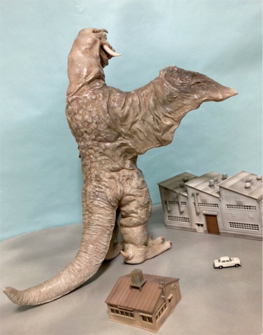 ビリケン商會 ペギラ29cm [カスタム・完成品]超レア + 建物+ミニカー