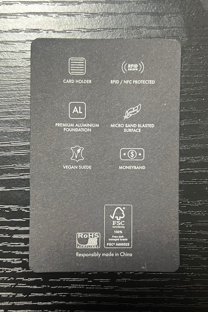 <未使用>ミニマリストのためのカードケース【Wally Carta】 未使用>ミニマリストのためのカードケース【Wally Carta】