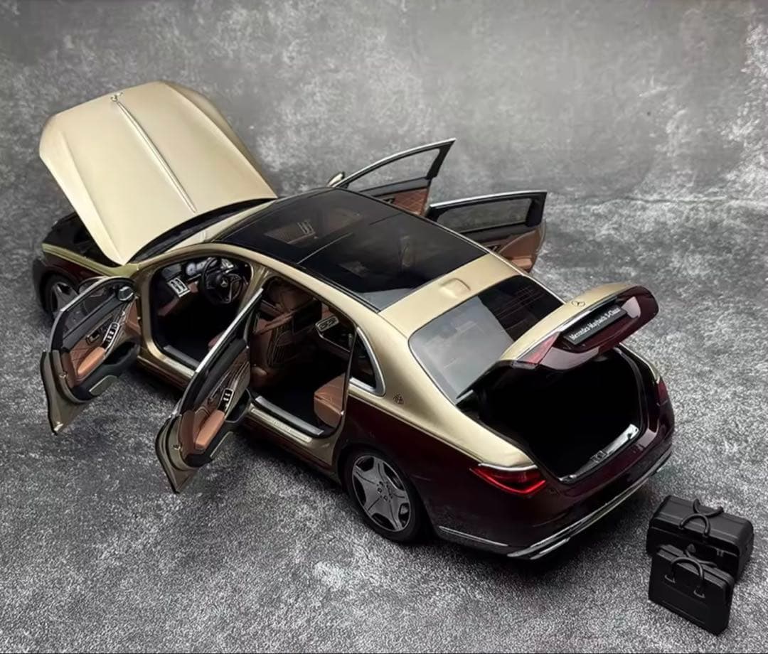 Mercedes-Maybach S Class 1/18スケールモデルミニカー
