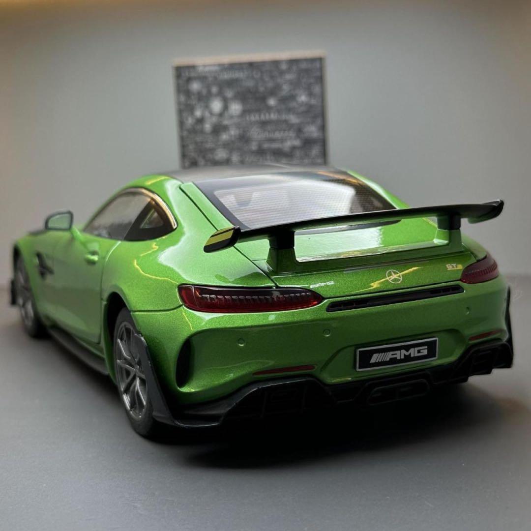 1/18 メルセデスベンツ AMG GT R ダイキャスト ライト サウンド付