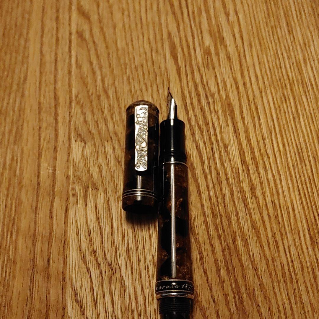 デルタ ドルチェビータ オーロ ピストンフィリング マーブル 限定