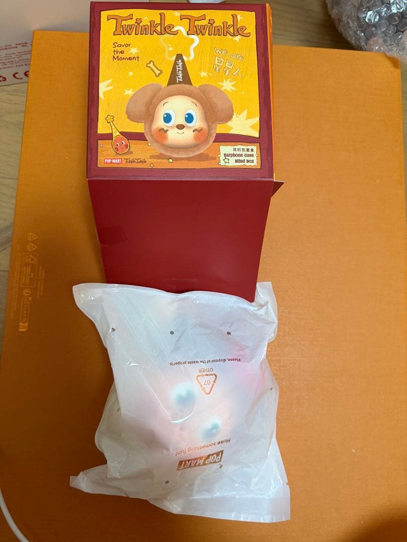 Twinkle Twinkle Savor the Moment イヤホンケース