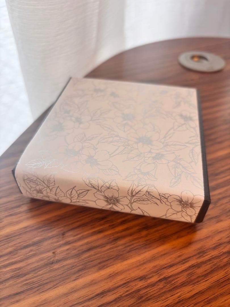 【皇居、京都御所限定】本革　ケース　シルバー