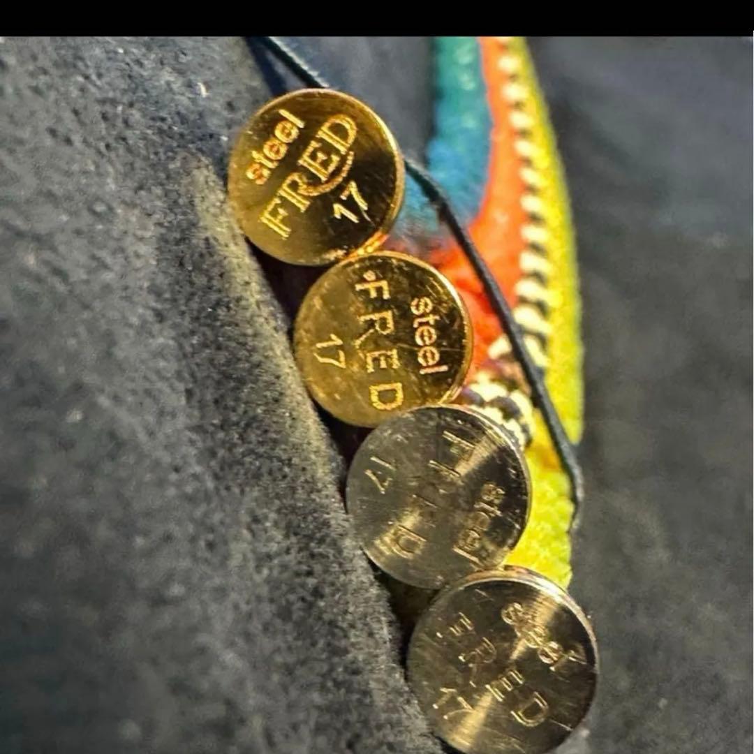 フレッド　Fred フォース10 オレンジ、イエロー、ブルー、白×黒　LM17