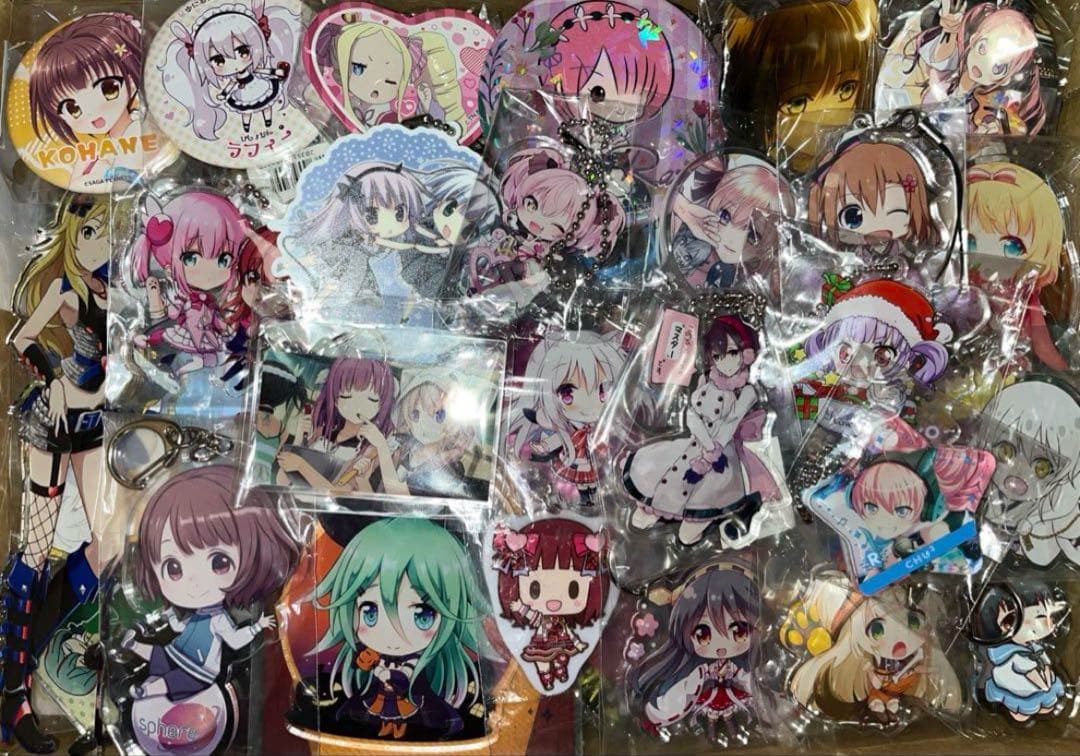 アニメグッズ キャラクターグッズ 1000点以上 大量 まとめ売り 紙類無し