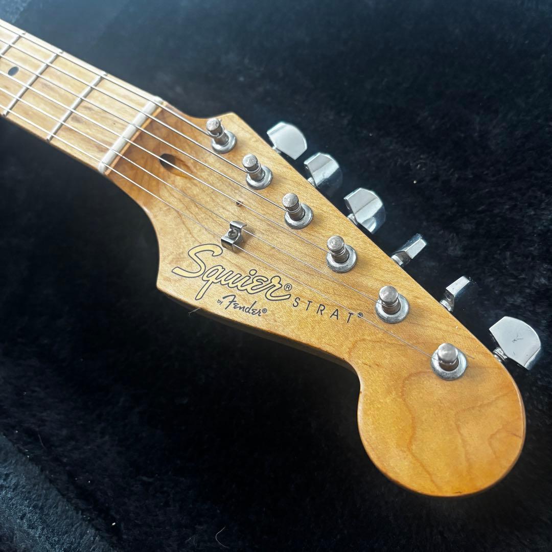 人気のCAR】Squier by fender ストラトキャスター 2004年