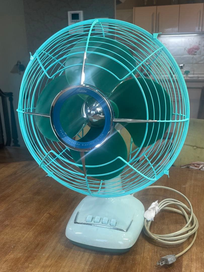 DarkGreenの涼しげな羽根 暑夏をecoに乗切る東芝扇風機　Grn2tne