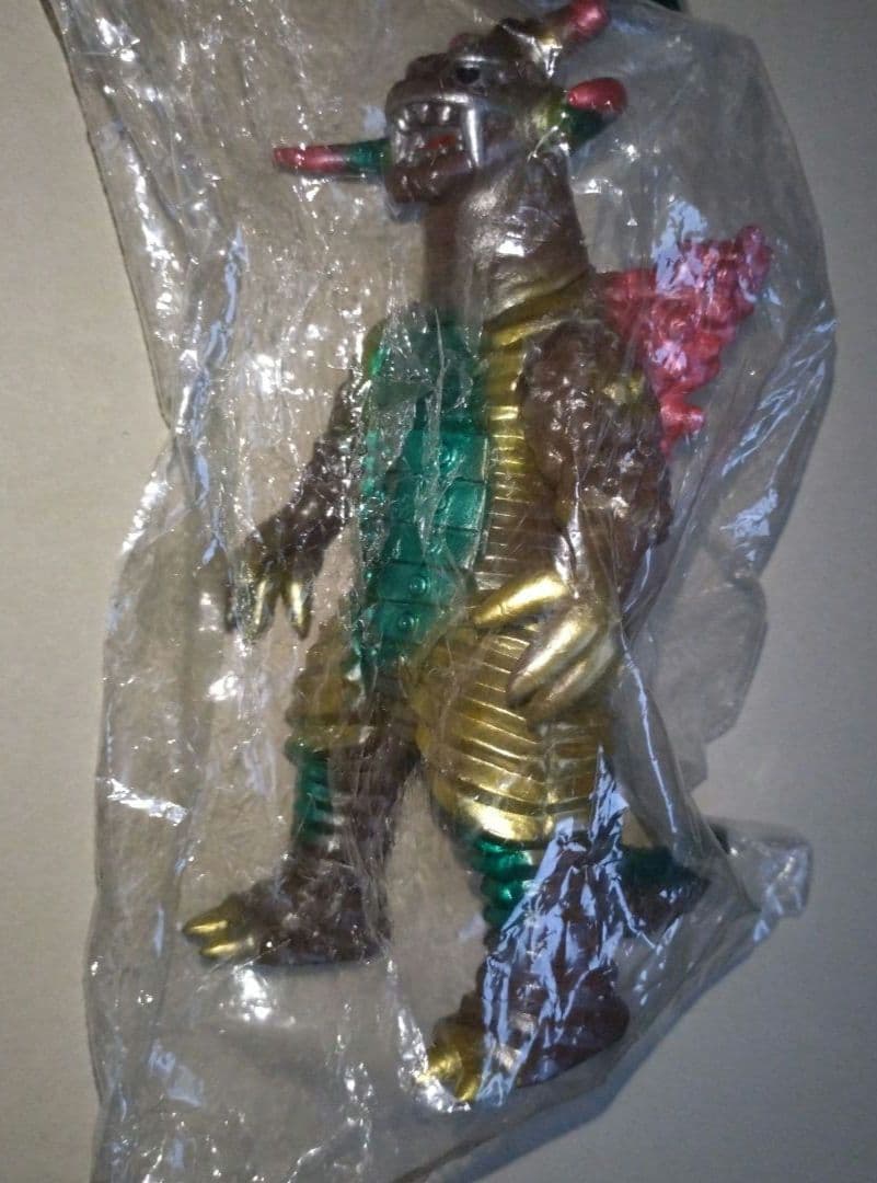 ベアモデルソフビオール怪獣コレクション地底超獣ギタギタンガ未使用未開封 限定品